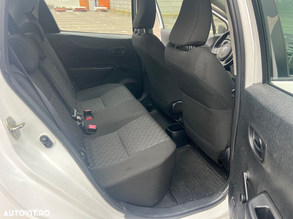 Toyota Yaris - 15