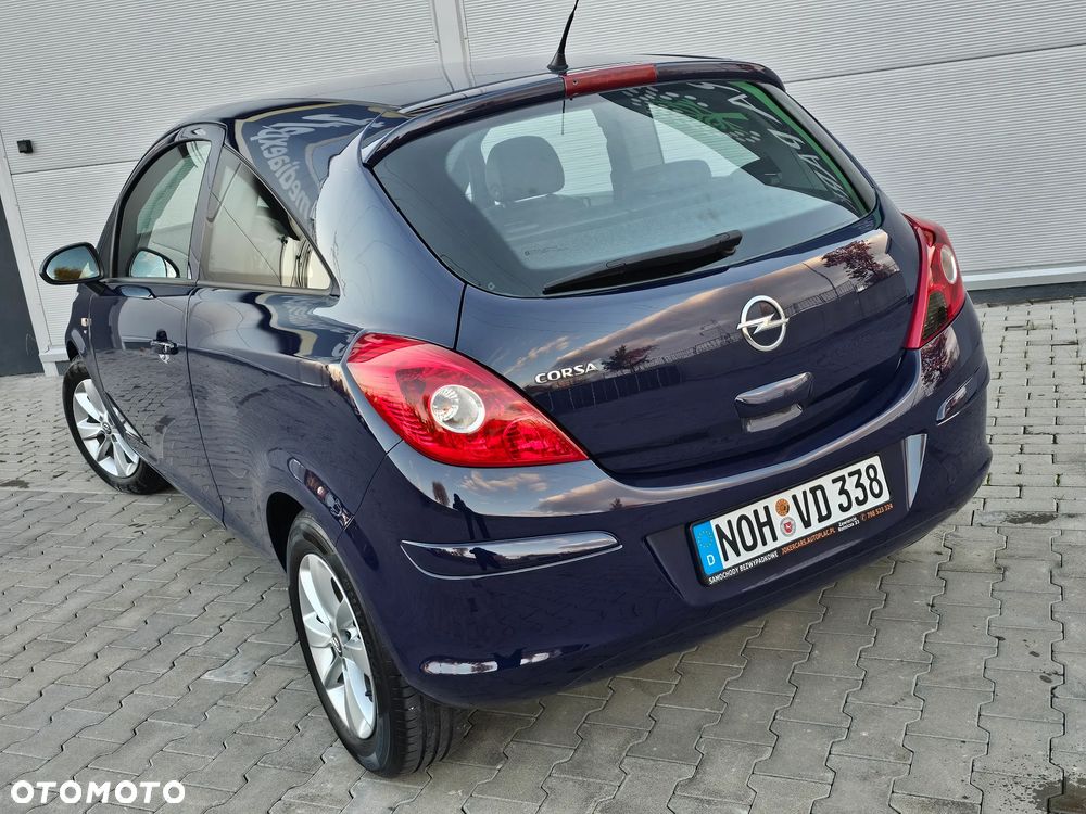 Opel Corsa 1.2 Cosmo - 17
