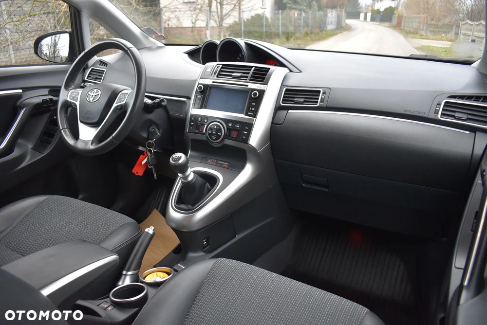 Toyota Verso 1.8 7-Sitzer Executive - 27