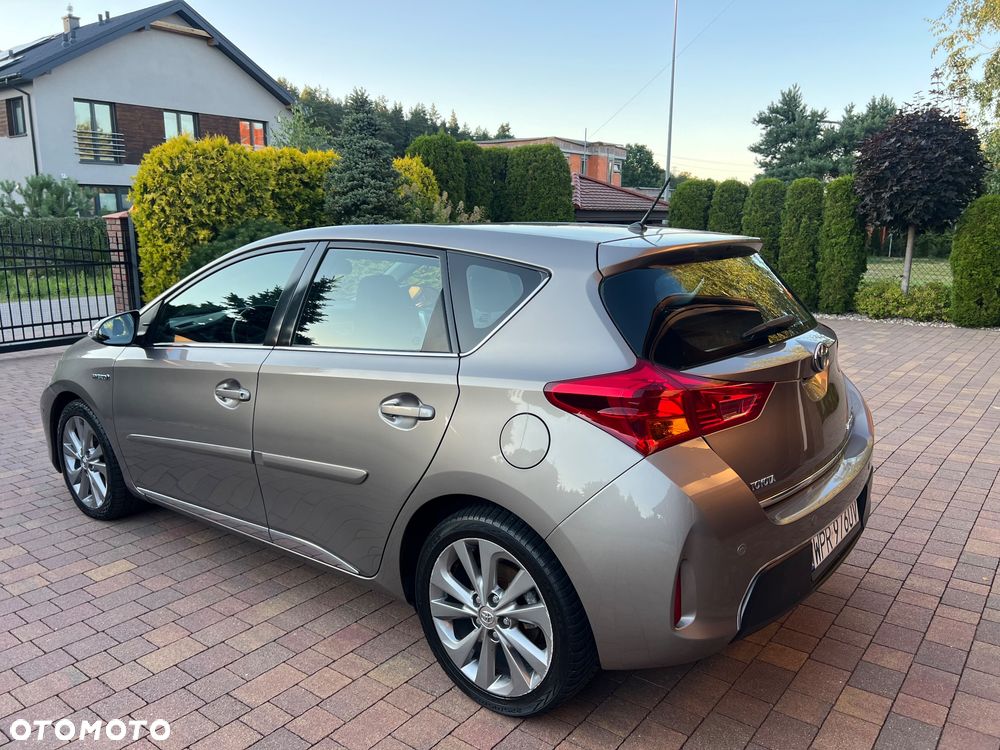 Toyota Auris - 13