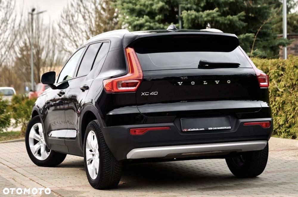 Volvo XC 40 T3 Momentum Pro - 7
