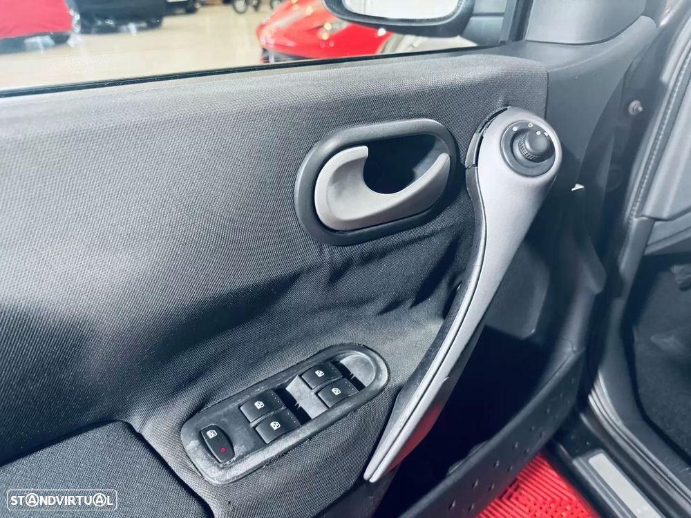 Renault Mégane Break 1.5 dCi Dynamique S - 29
