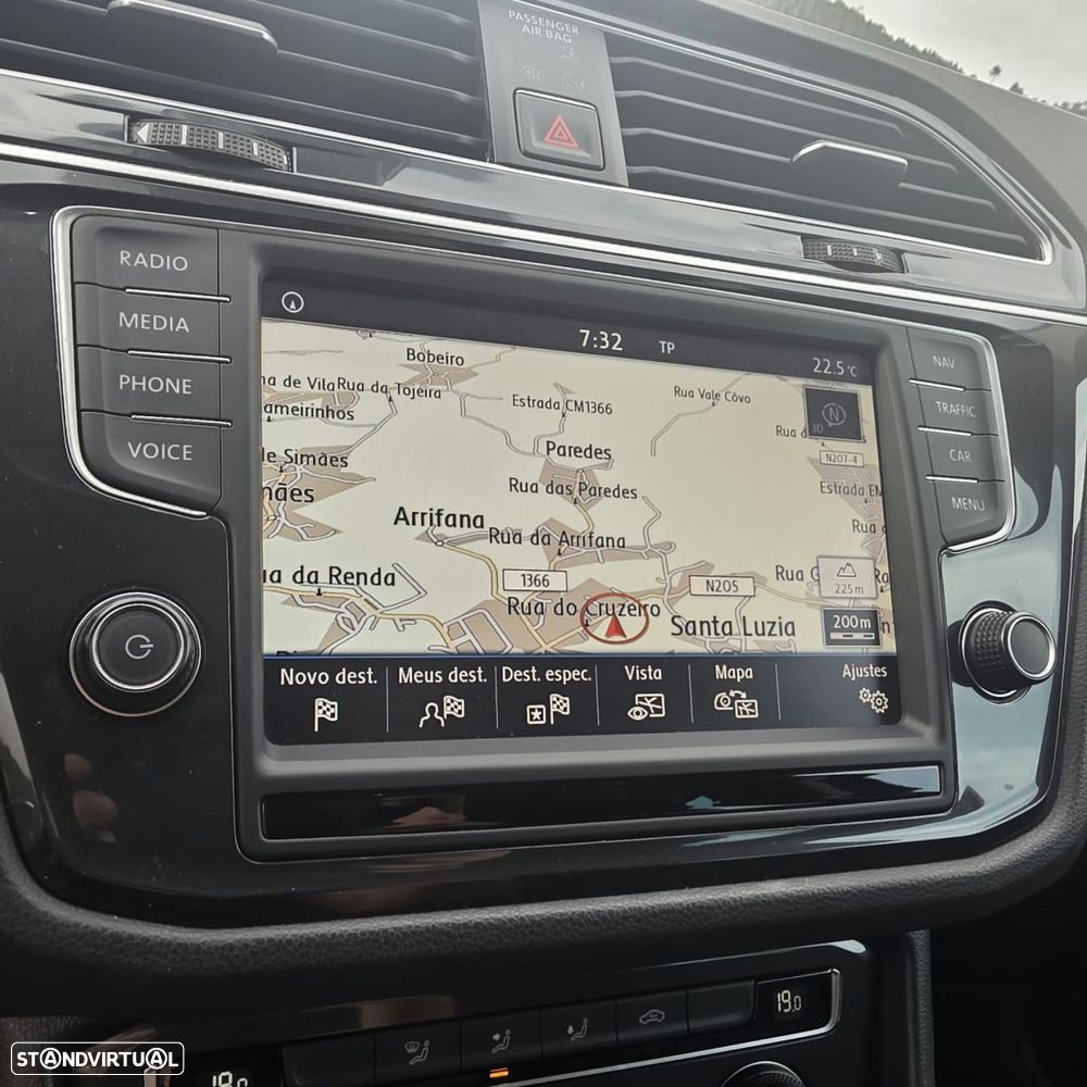 VW Tiguan 2.0 TDi Sport BlueMotion - 27