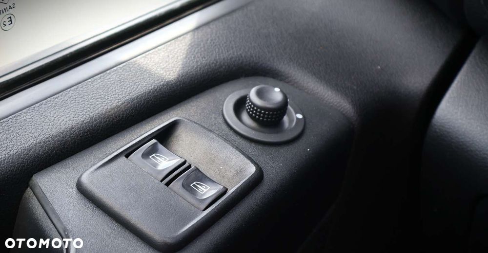 Renault Trafic - 28
