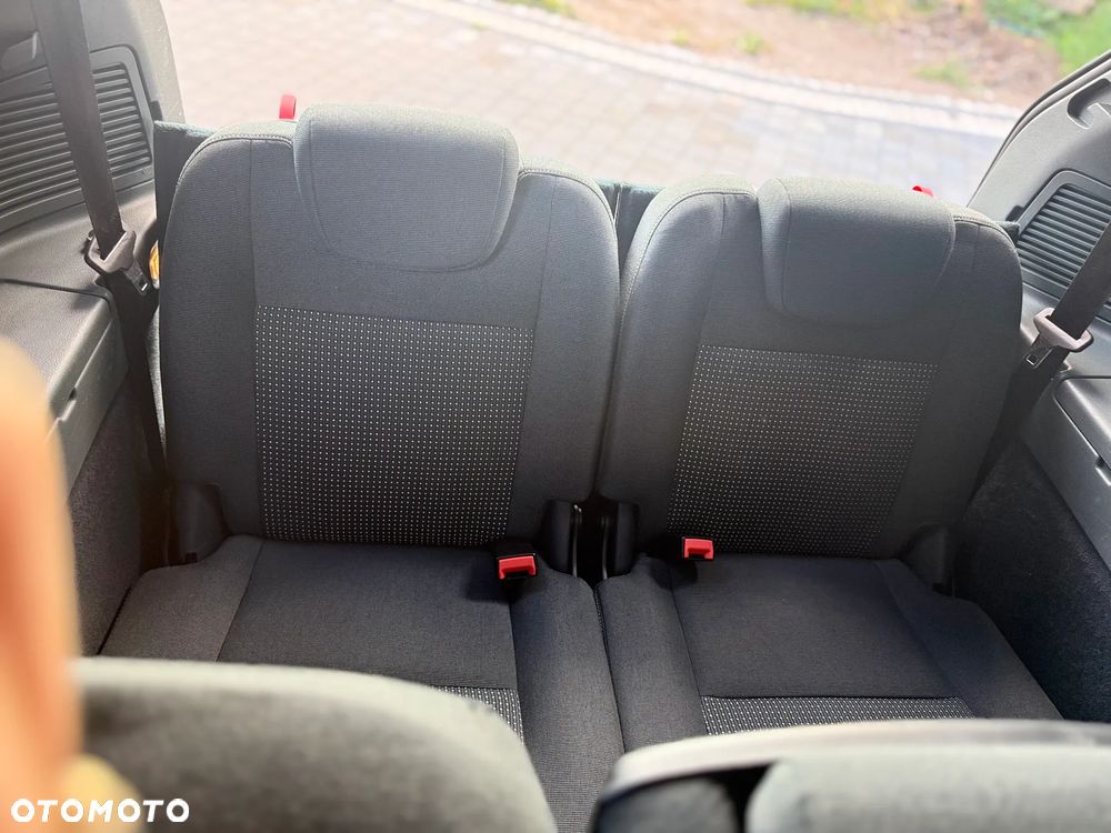 Ford Grand C-MAX 1.6 TDCi Edition - 27