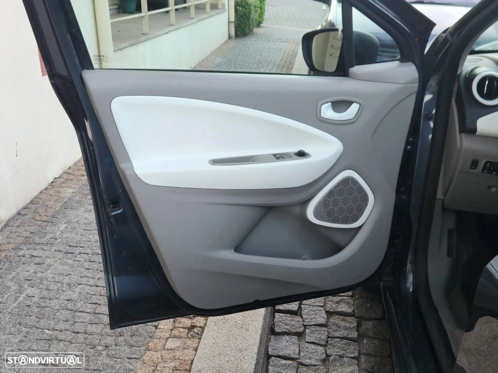 Renault Zoe (c/ Bateria) Life 40 Carga Rápida - 10