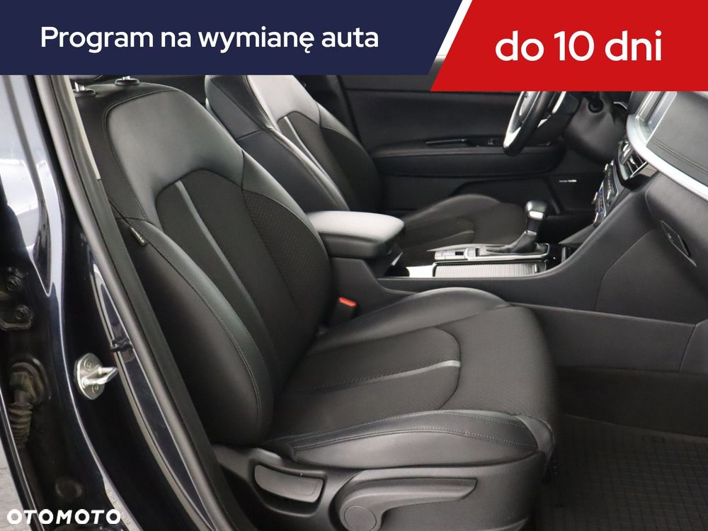 Kia Optima - 11