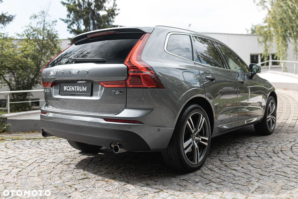 Volvo XC 60 T6 AWD Geartronic Momentum - 9