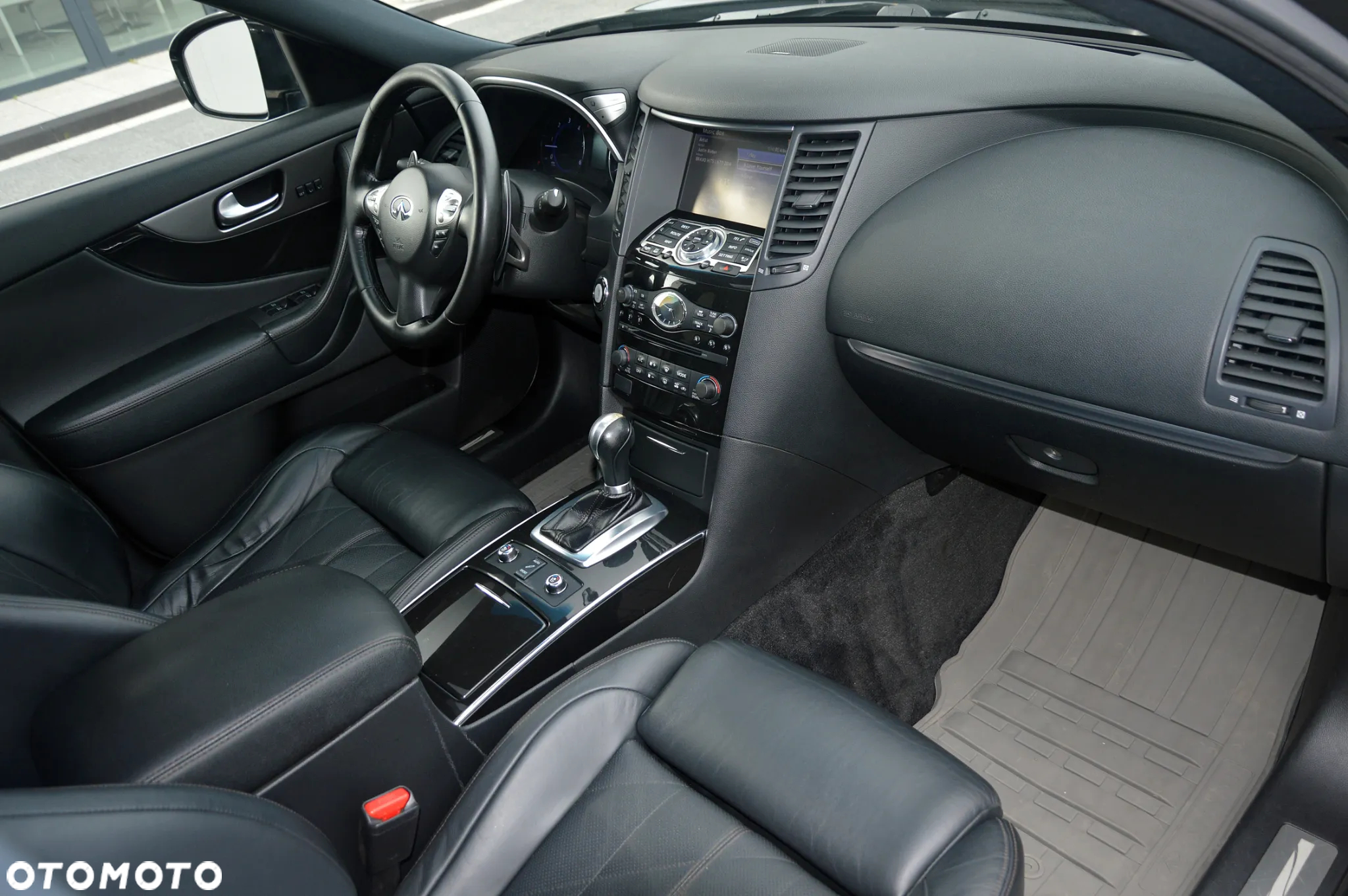 Infiniti QX70 3.0d S Premium - 16