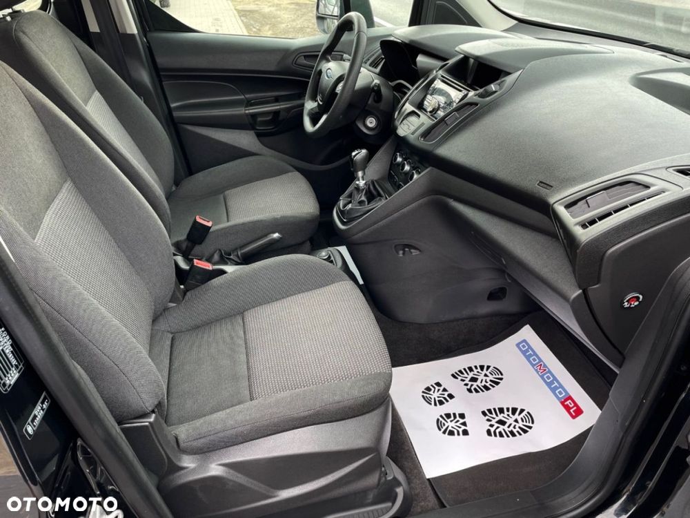 Ford Tourneo Connect - 16