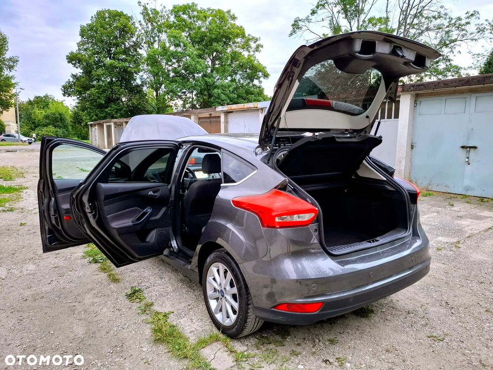 Ford Focus - 34