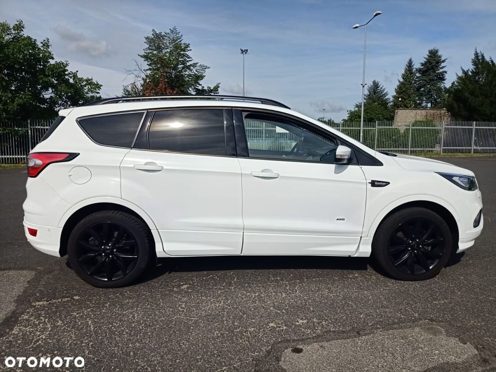 Ford Kuga 2.0 TDCi 4x4 ST-Line - 4