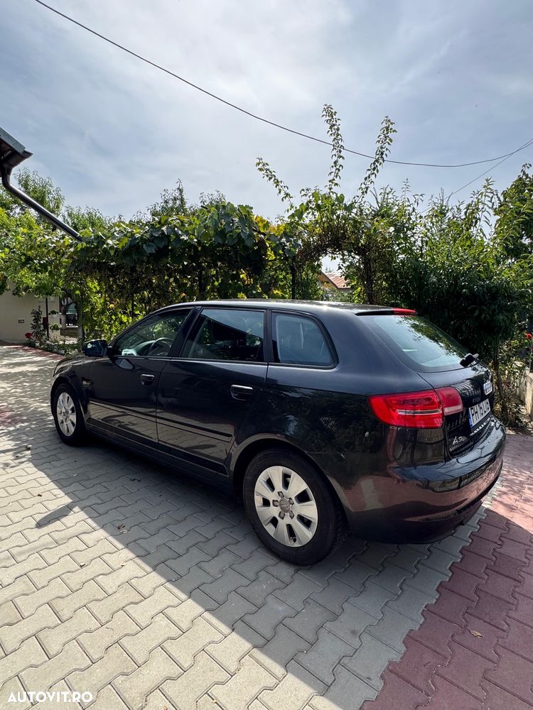 Audi A3 Sportback 1.6 TDI Ambition - 1