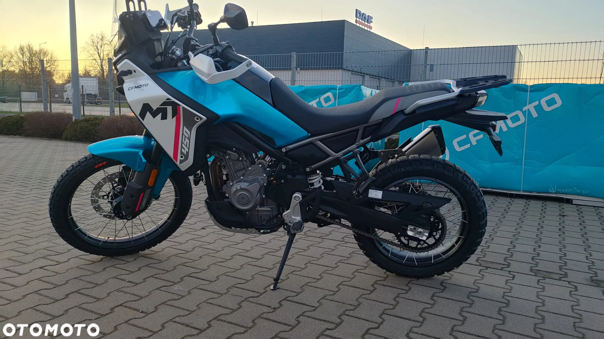 CFMoto MT - 7