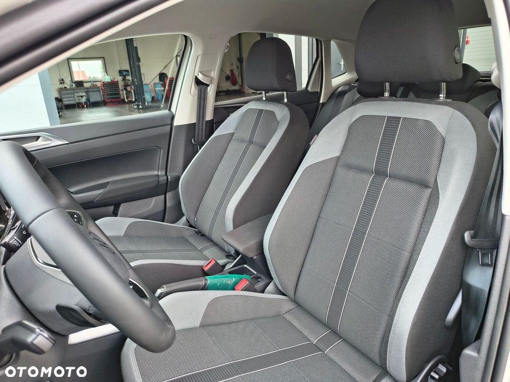 Volkswagen Polo - 12