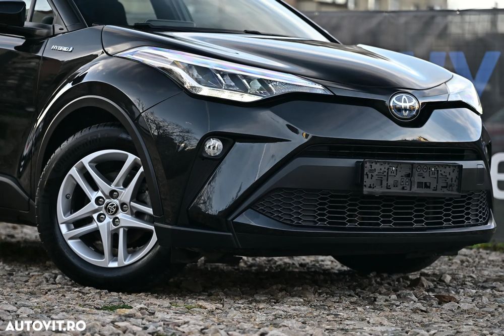 Toyota C-HR Hybrid Flow - 12