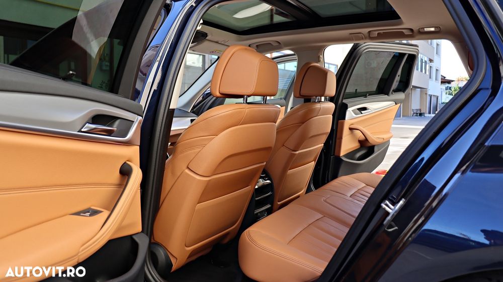 BMW Seria 5 520d Touring Aut. Luxury Line - 16