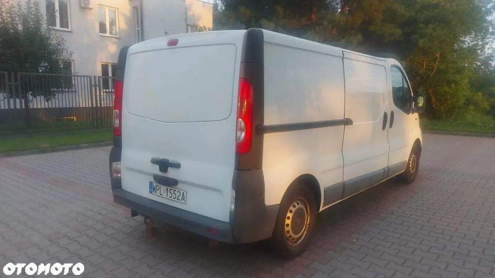 Opel Vivaro - 8