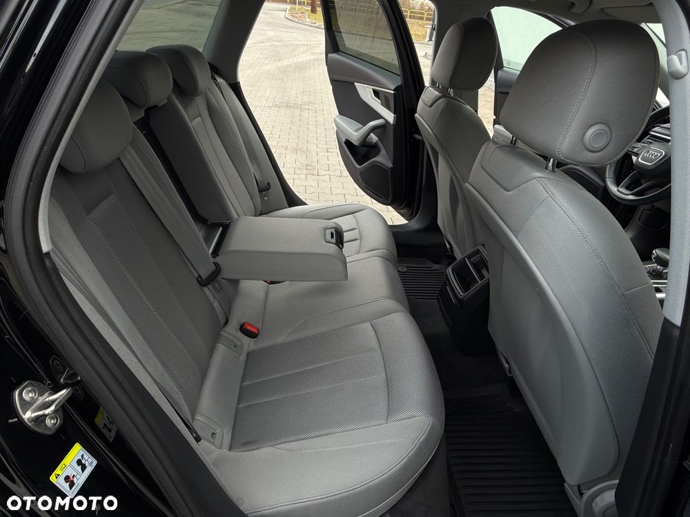 Audi A4 Avant 2.0 TDI S tronic design - 27