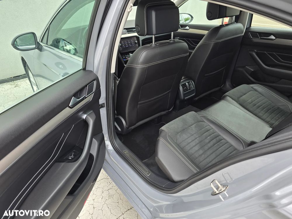 Volkswagen Passat 2.0 TDI DSG Highline - 26