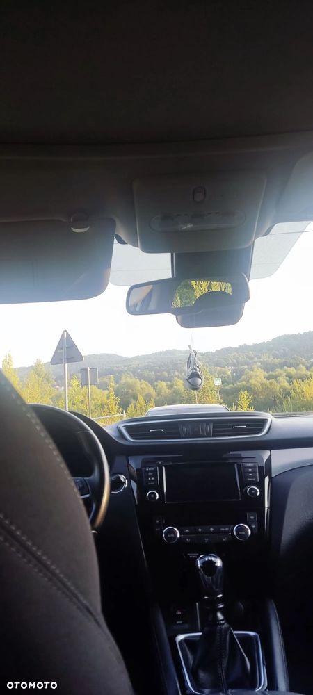 Nissan Qashqai 1.3 DIG-T N-Connecta - 15