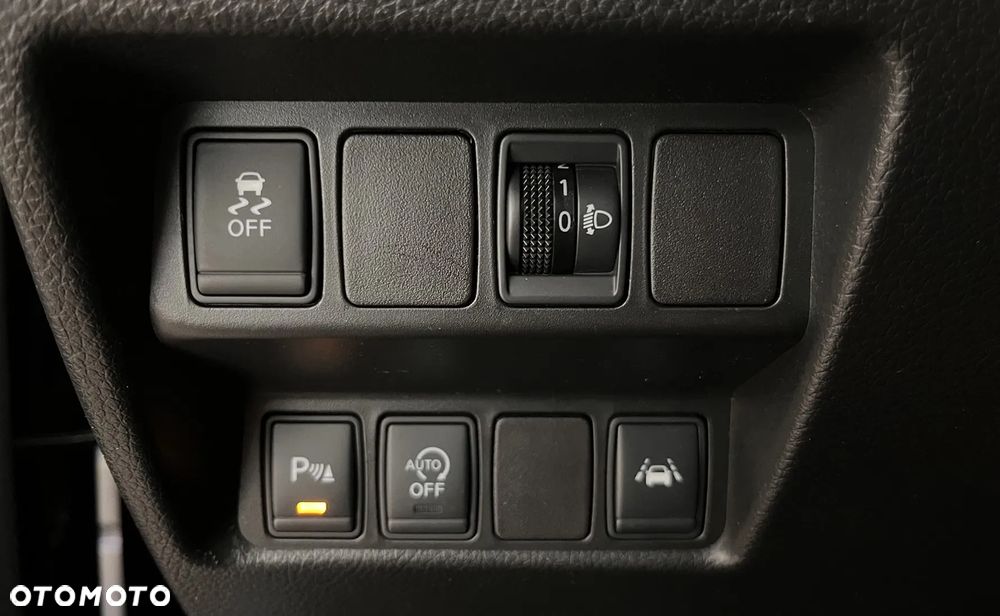 Nissan Qashqai 1.2 DIG-T N-Connecta EU6 - 18
