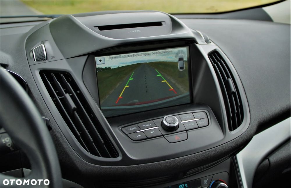 Ford Kuga - 38