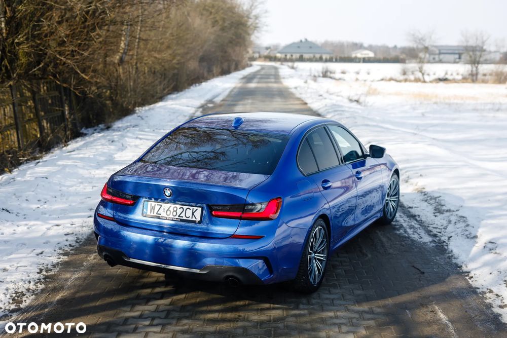 BMW Seria 3 318d M Sport Shadow - 13