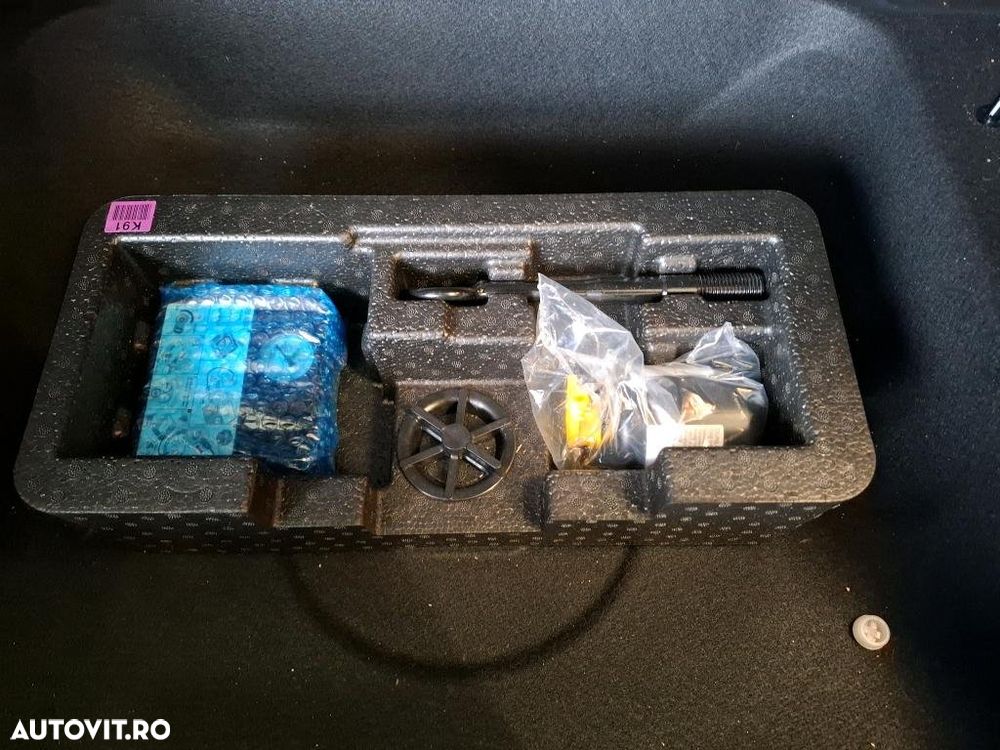 Kia Niro 1.6 GDI 6DCT HEV Premium - 24