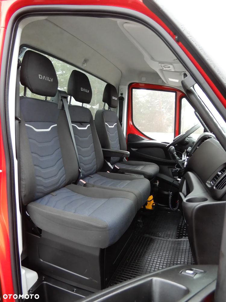 Iveco DAILY 50C18 Wywrotka Kiper Wywrot x 3 Strony 3996 mm Długi 8 E.Palet Renomowanej Firmy RomCar Rozstaw Osi 4100 mm WZMACNIANY HAK 3500 Kg 98 Tys Km Przeb. Stan Auta JAK NOWY POLECAM - 31