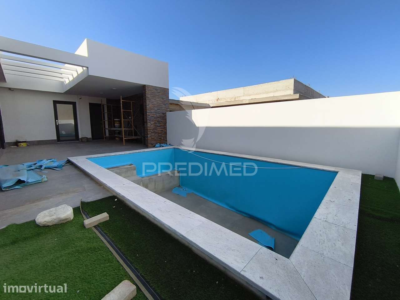 Moradia Isolada com Piscina – Possibilidade de PERMUTA - Grande imagem: 5/29