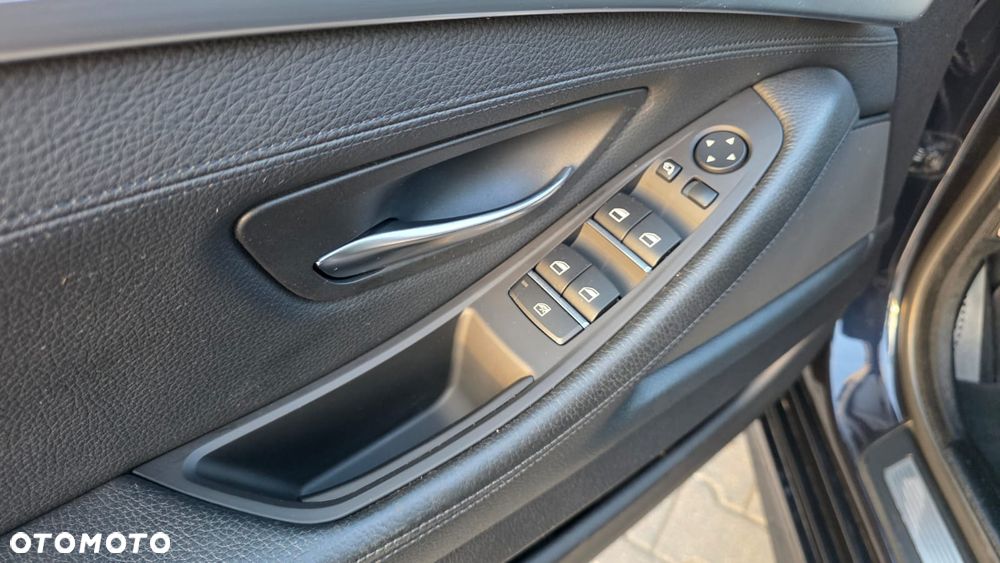 BMW Seria 5 - 25