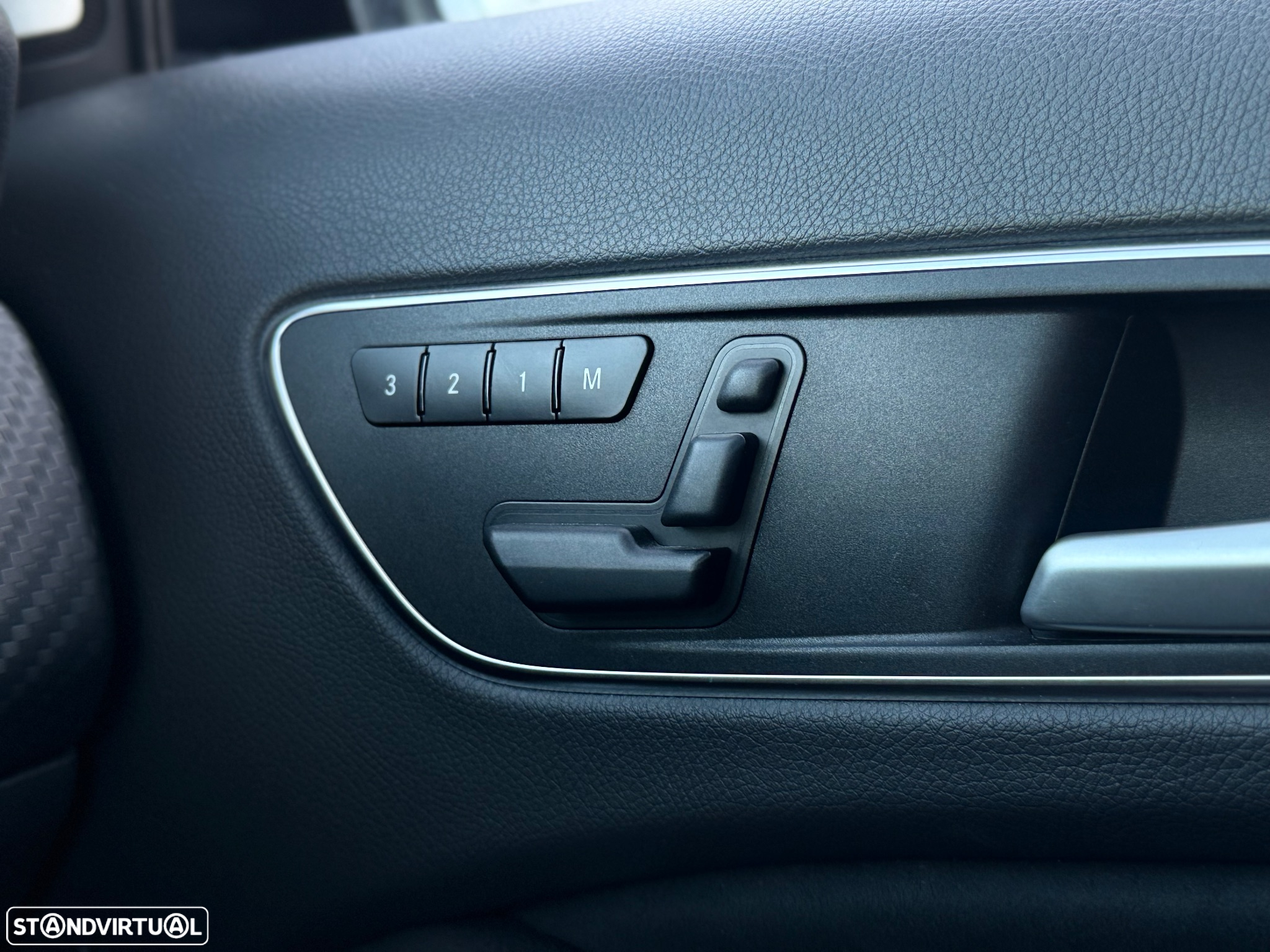 Mercedes-Benz A 45 AMG 4Matic Speedshift 7G-DCT - 22