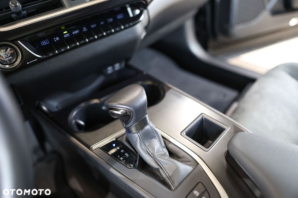 Lexus UX 200 Elegance 2WD - 20