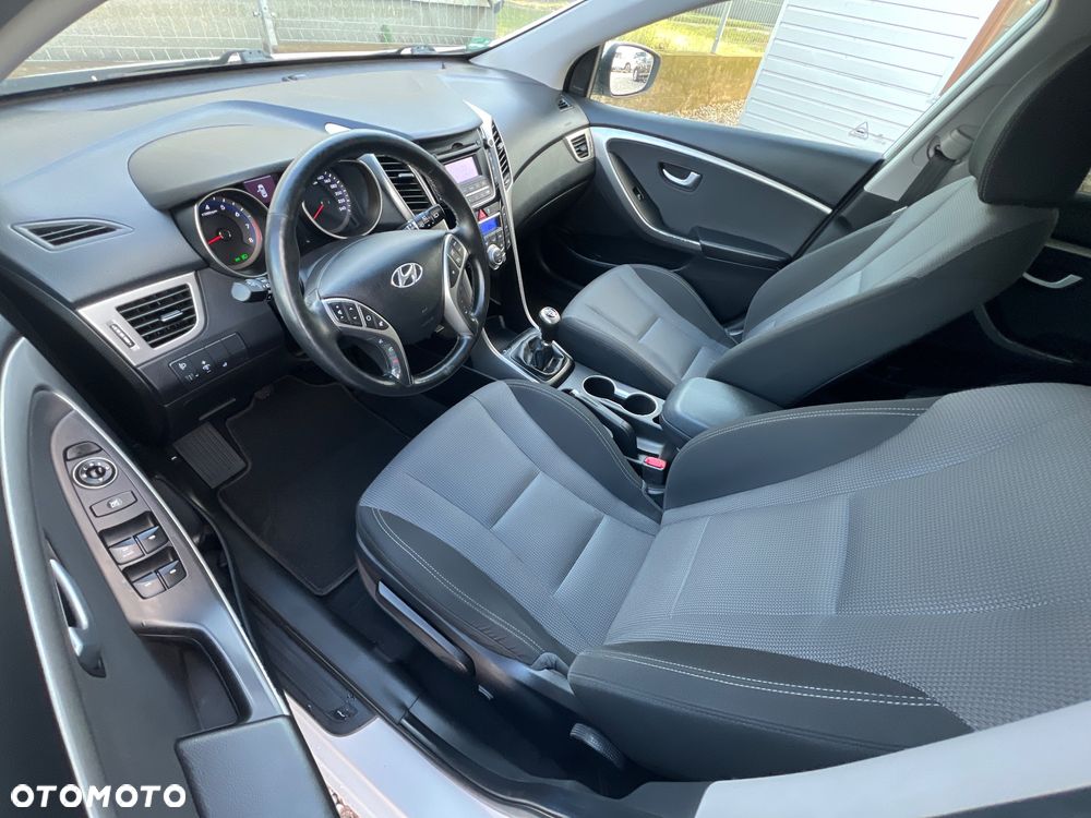 Hyundai i30 1.6 Style - 12