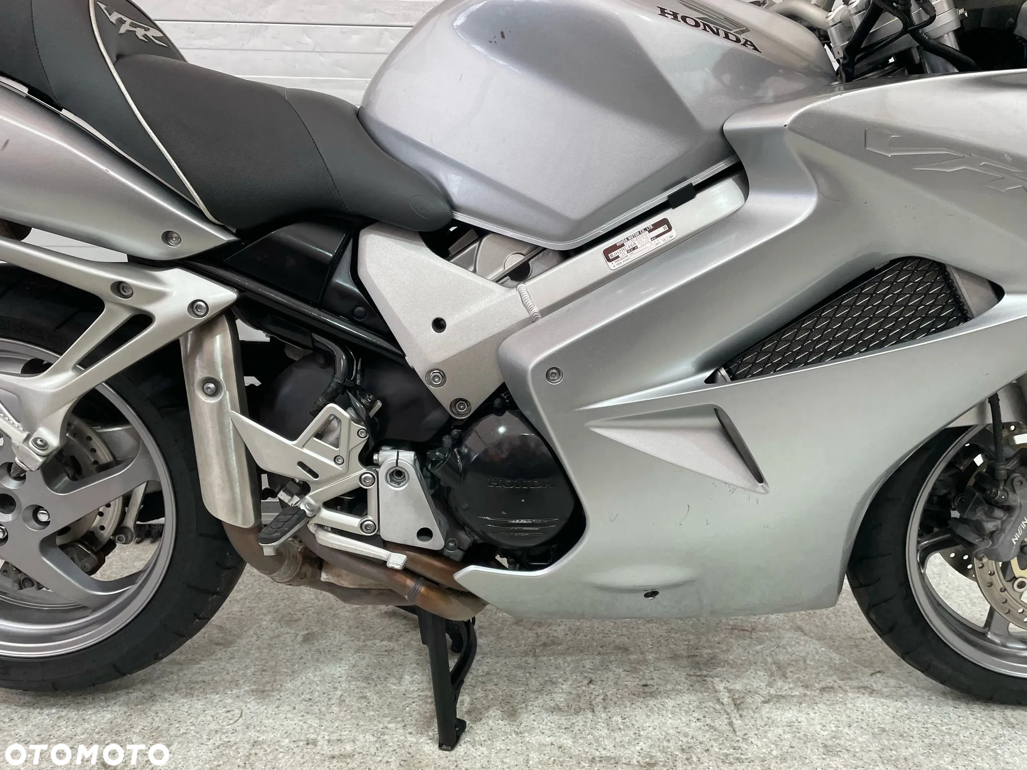 Honda VFR - 24