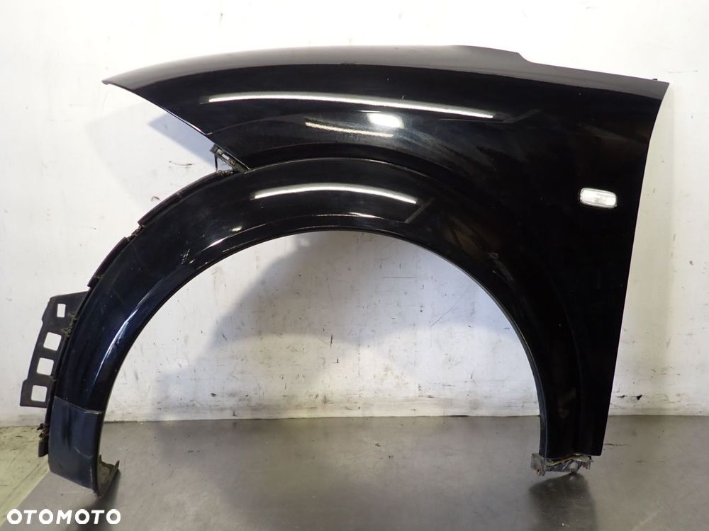 BŁOTNIK LEWY PRZEDNI AUDI A2 - 2