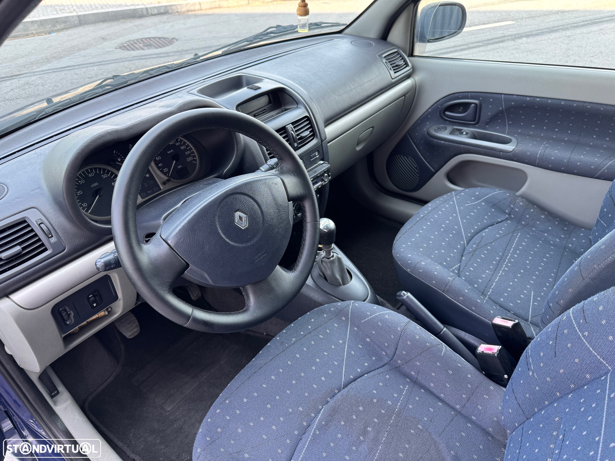Renault Clio 1.2 16V Dynamique - 12