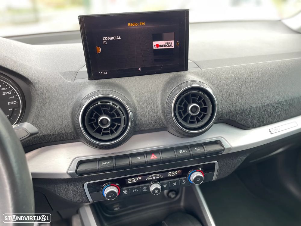 Audi Q2 30 TDI Sport - 16