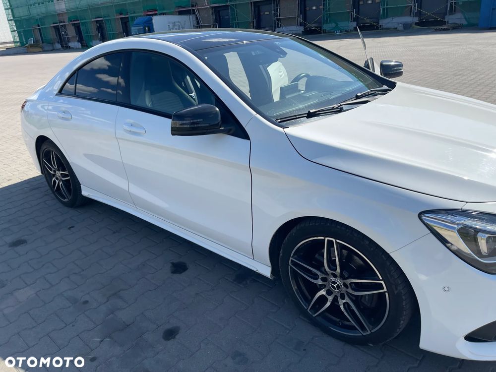 Mercedes-Benz CLA 220 4-Matic AMG Line - 5