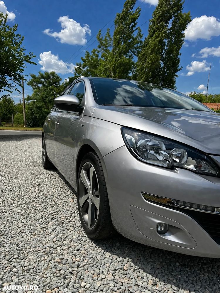 Peugeot 308 1.2 L PureTech Turbo Active - 3