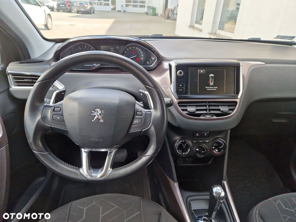 Peugeot 2008 - 13