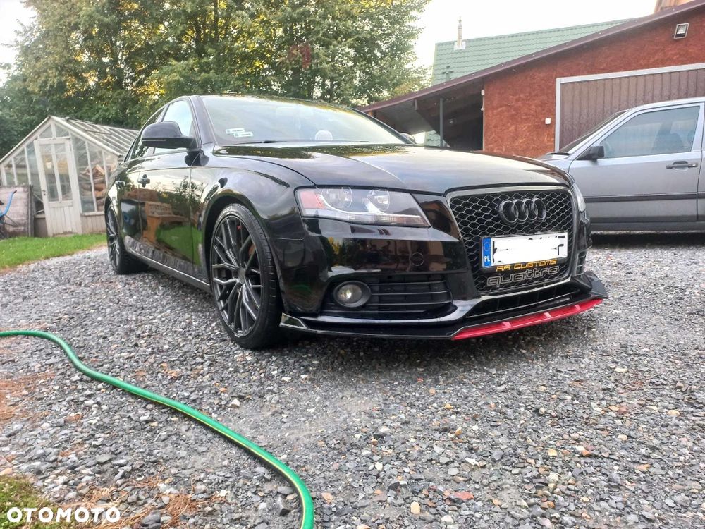 Audi A4 Limousine - 1