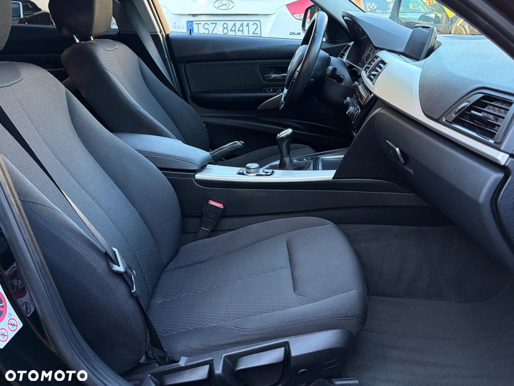 BMW Seria 3 320d - 7