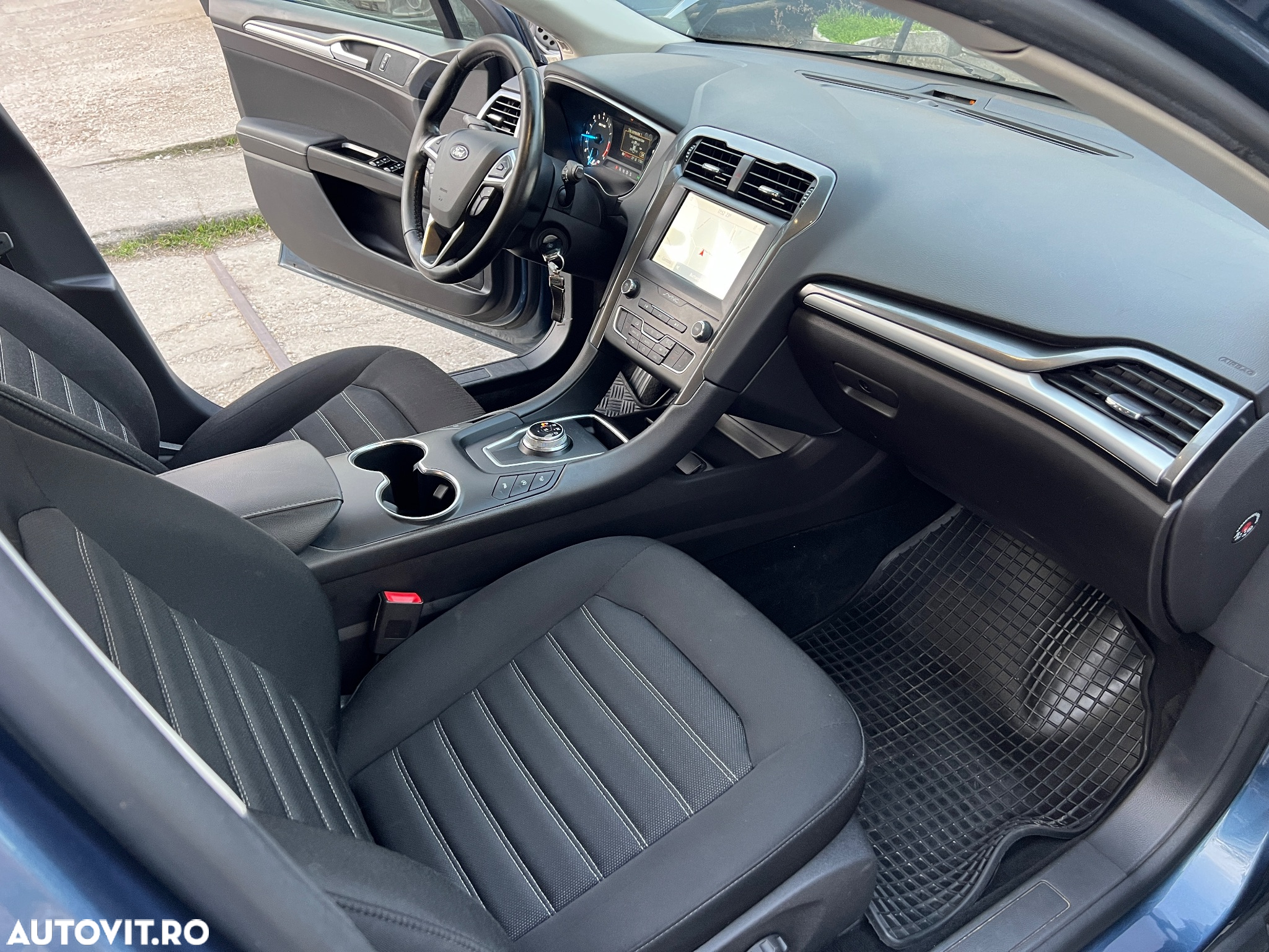 Ford Mondeo 2.0 TDCi Powershift Business - 18