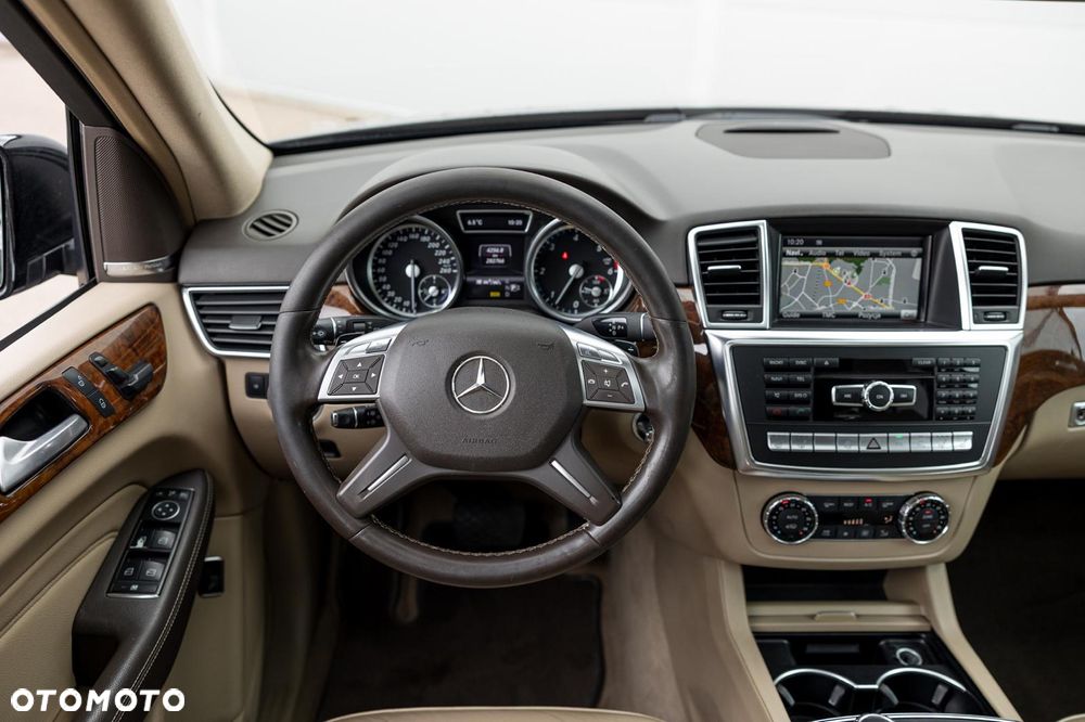 Mercedes-Benz ML - 20
