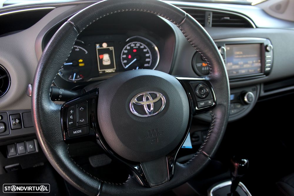 Toyota Yaris 1.5 HSD Comfort+P.Style - 15