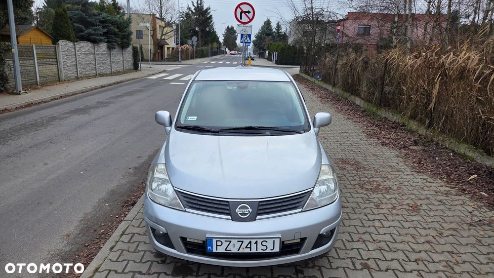 Nissan Tiida 1.8 acenta - 9
