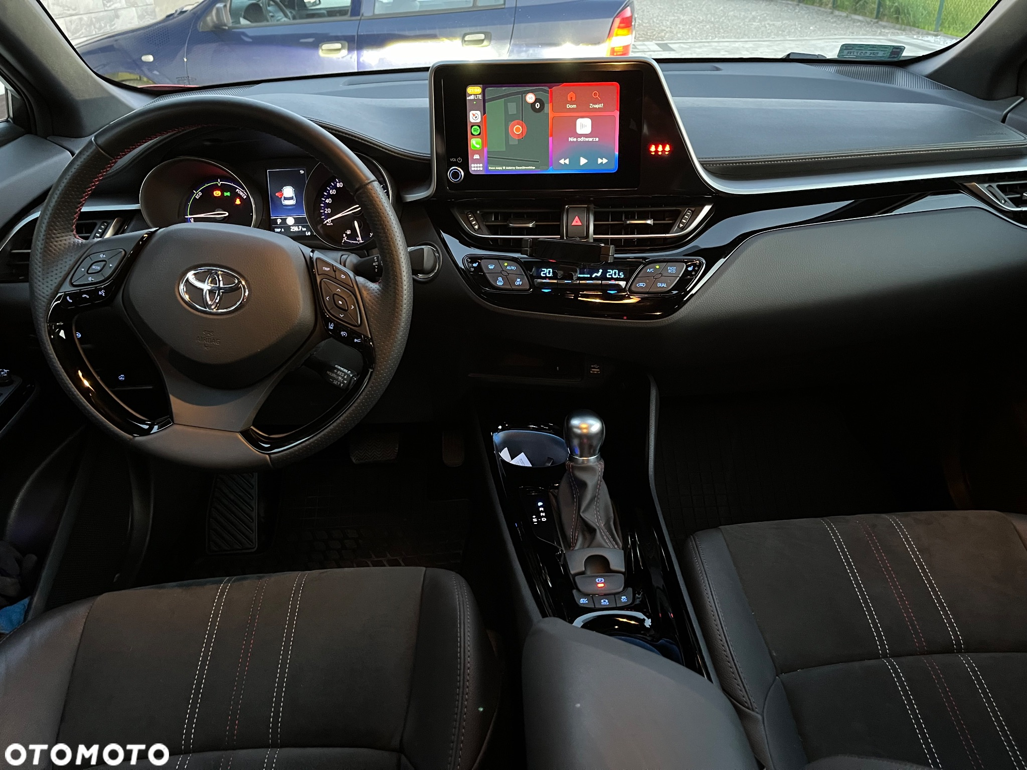 Toyota C-HR 2.0 Hybrid GR Sport - 29