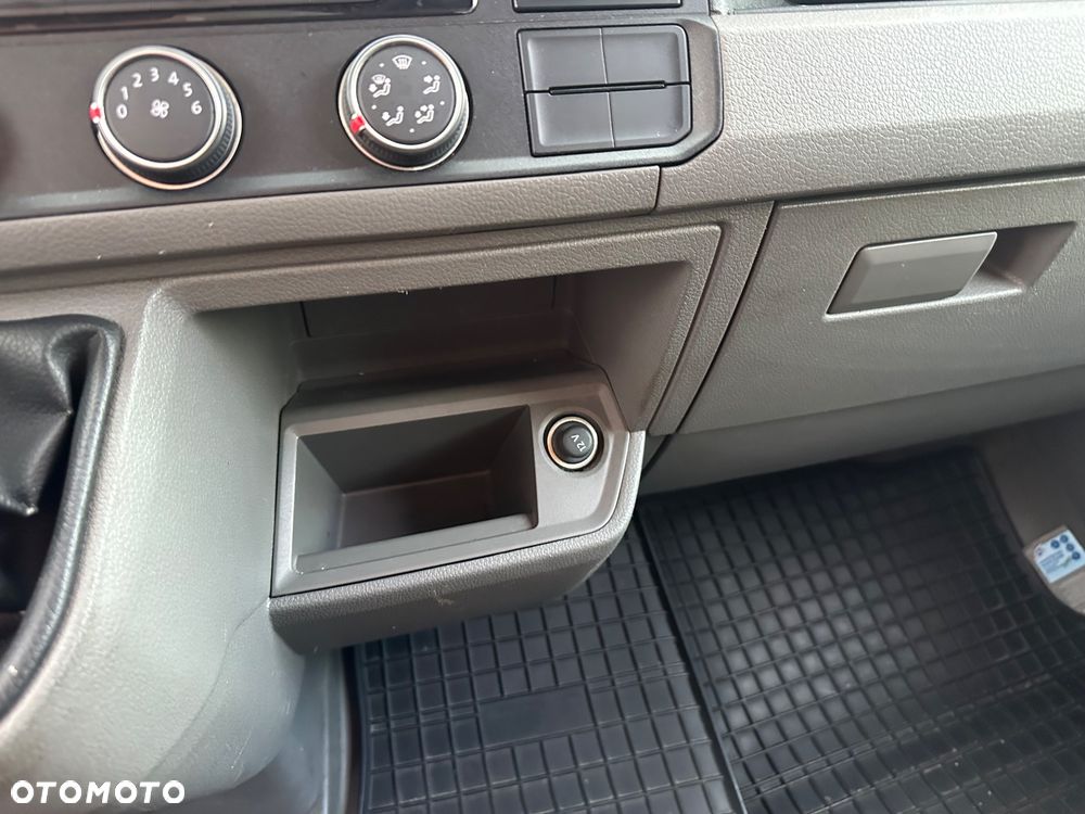 Volkswagen Crafter - 33
